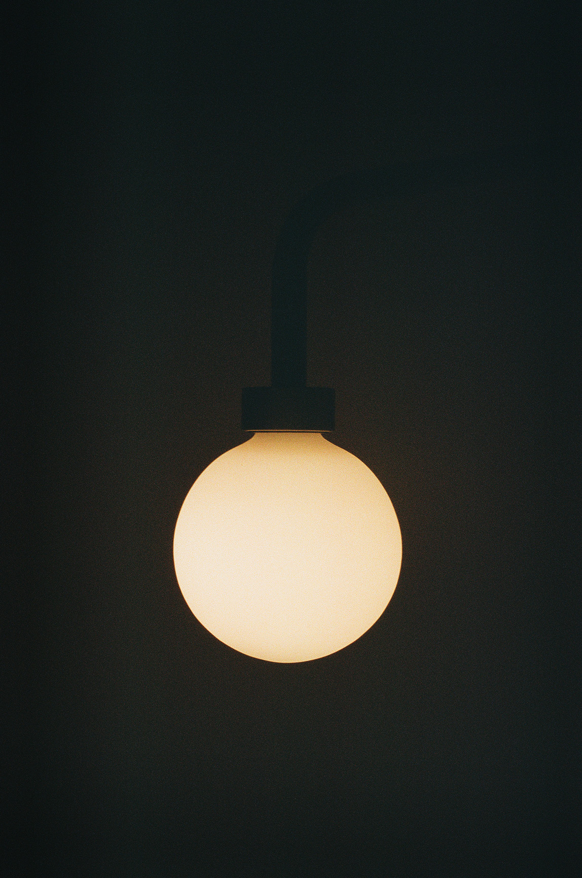 Abat-jour de la lampe Nao, close up.